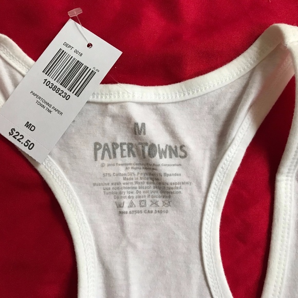 Paper Towns / Paper Memories Tank from Hot Topic - Picture 3 of 3